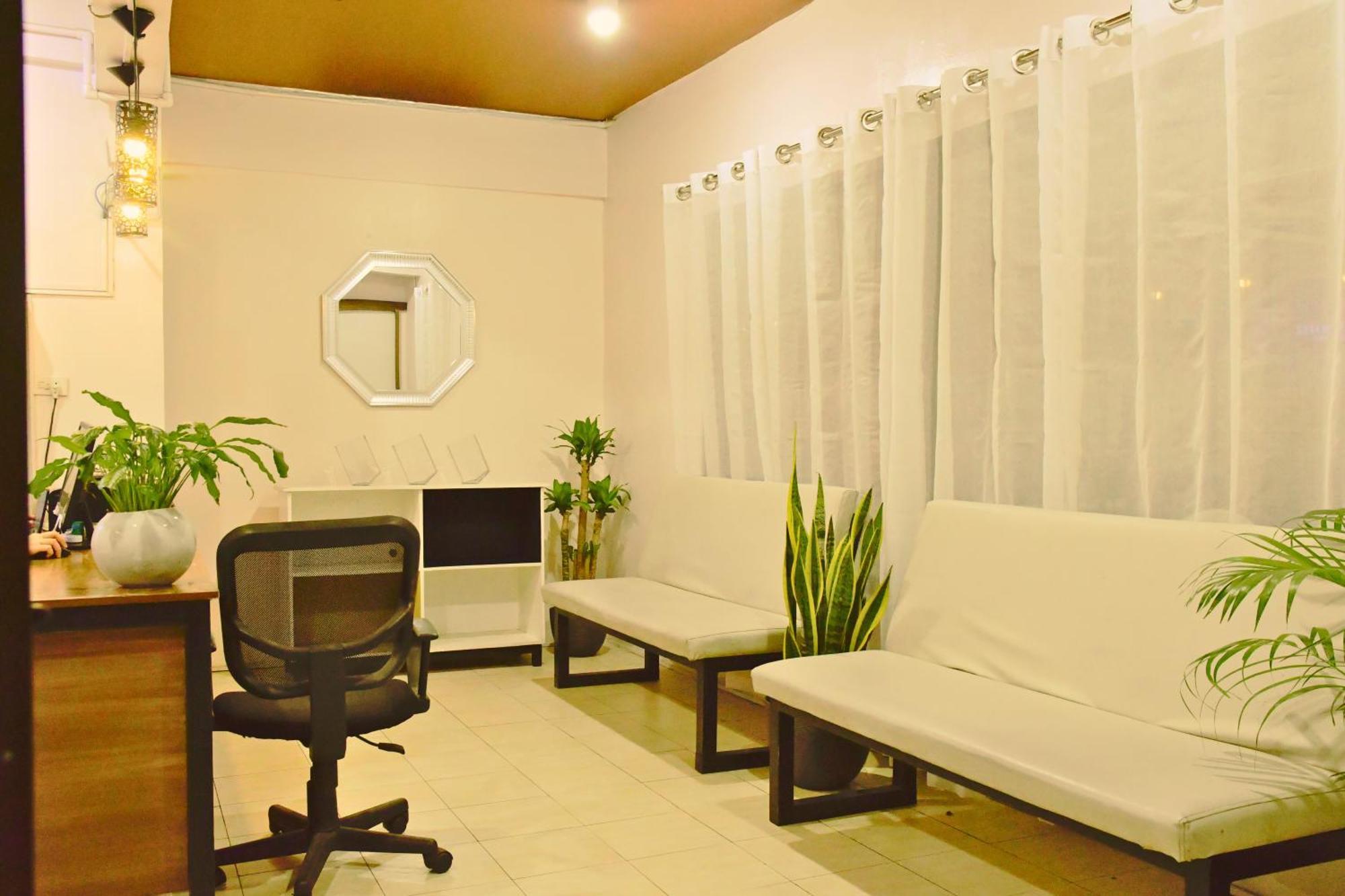 Hotel Arzo Makati