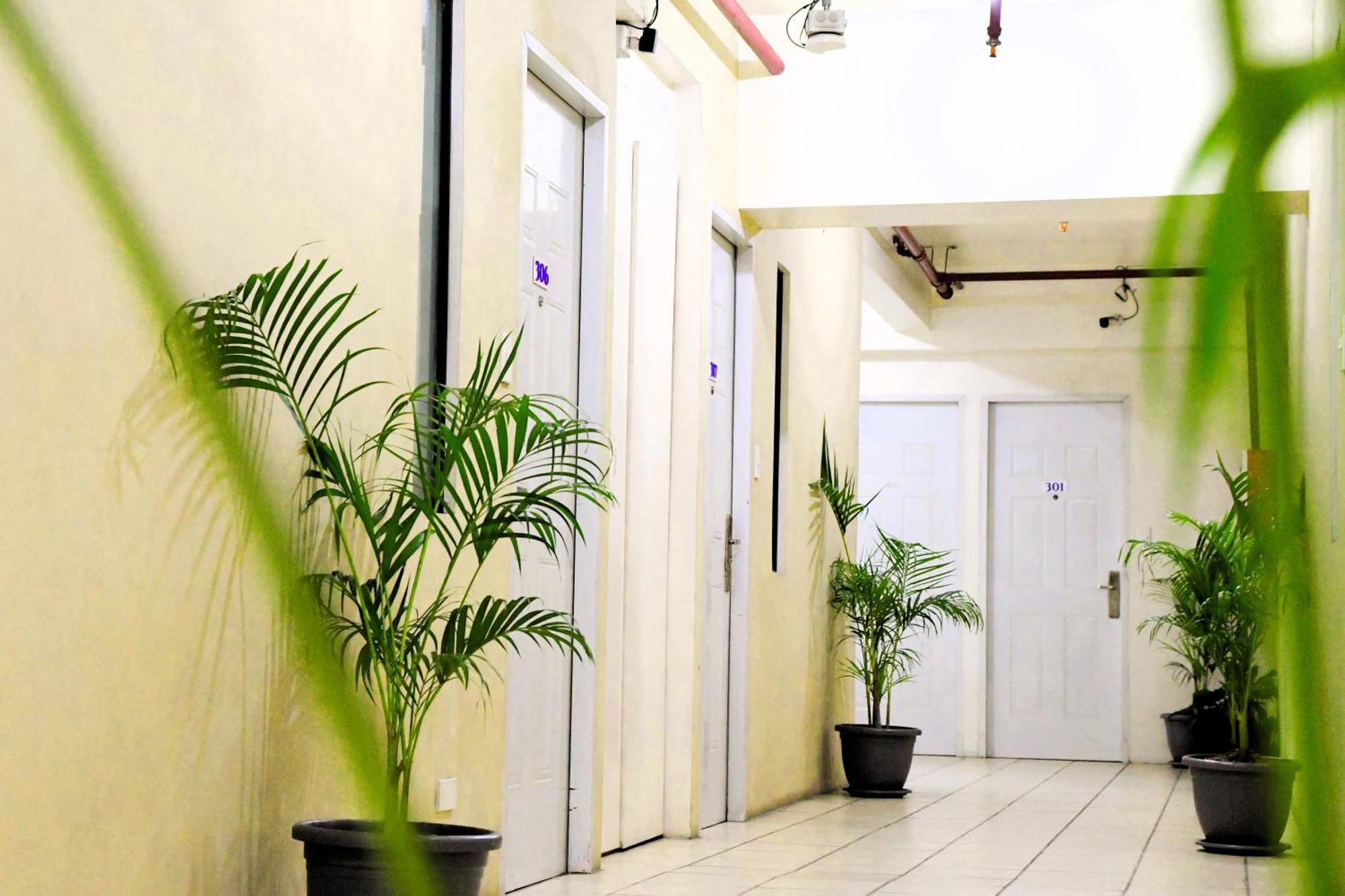 Hotel Arzo Makati 2*